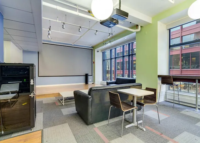 Apartment Downtown With Free In & Out Parking 3 Chicago